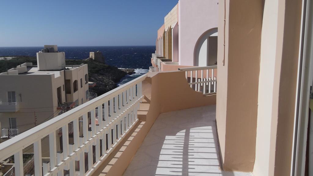 Hideaway Flats Apartment Xlendi Room photo
